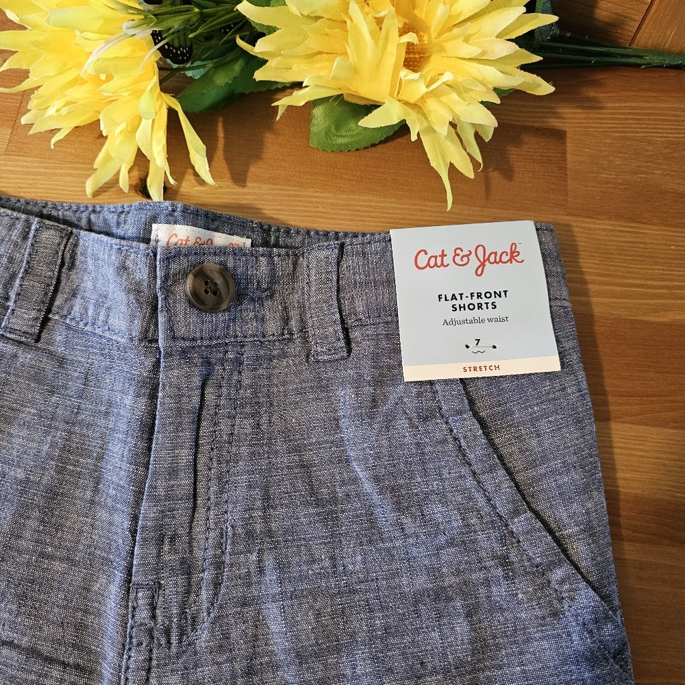 Cat & Jack - Boys' Flat Front 'Above The Knee' Chambray Shorts Size 7 - Picture 12 of 14